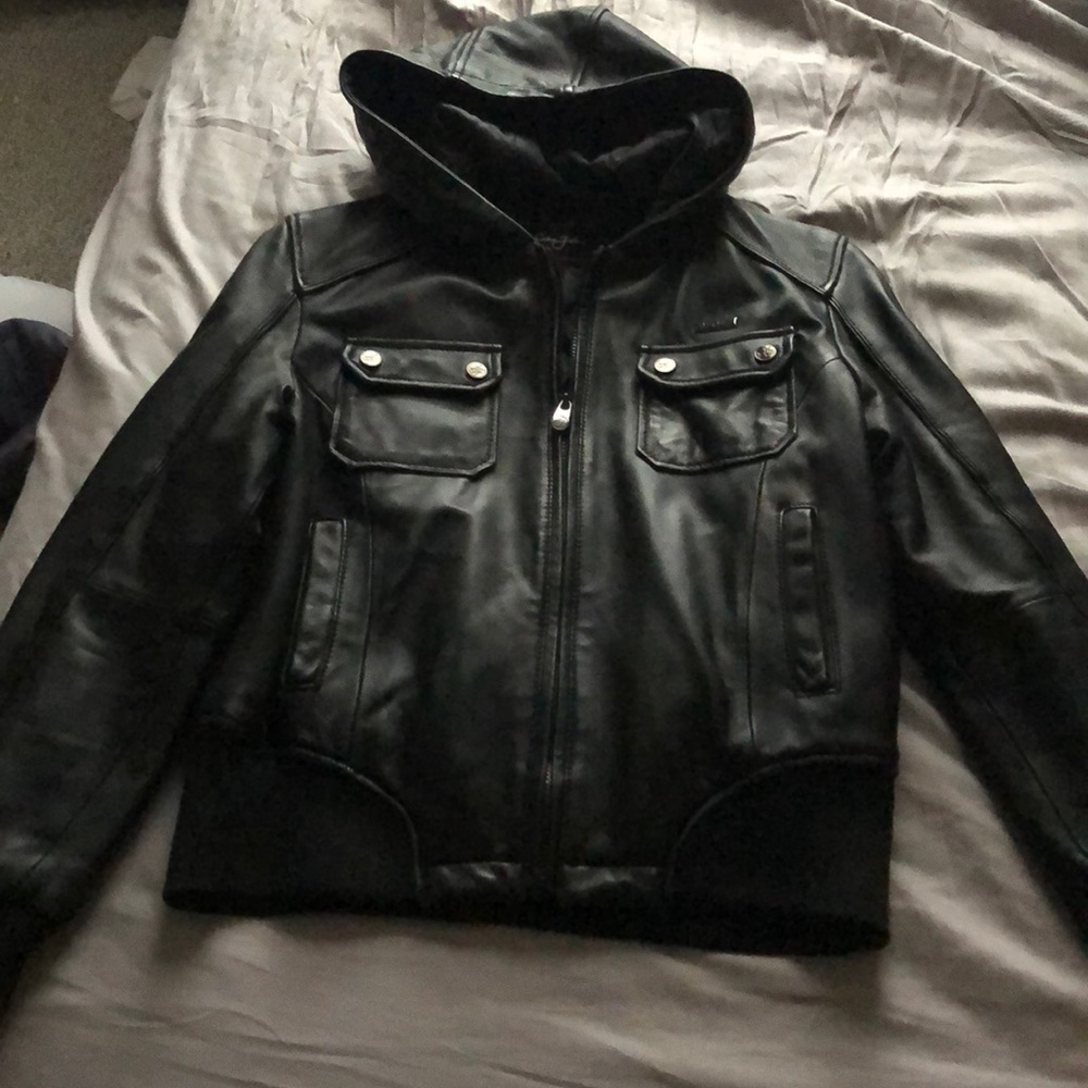 Women’s Sean John large genuine leather jacket